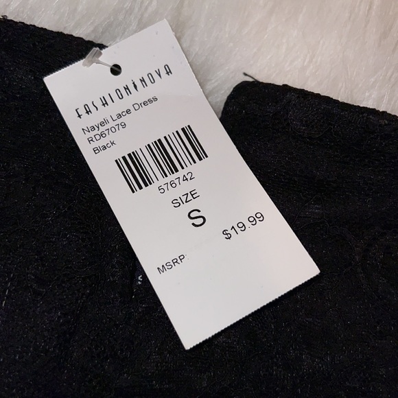 Fashion Nova Nayeli Lace Dress size S - Picture 3 of 3